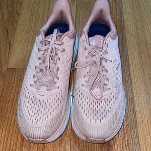 HOKA One One Clifton 7’s
